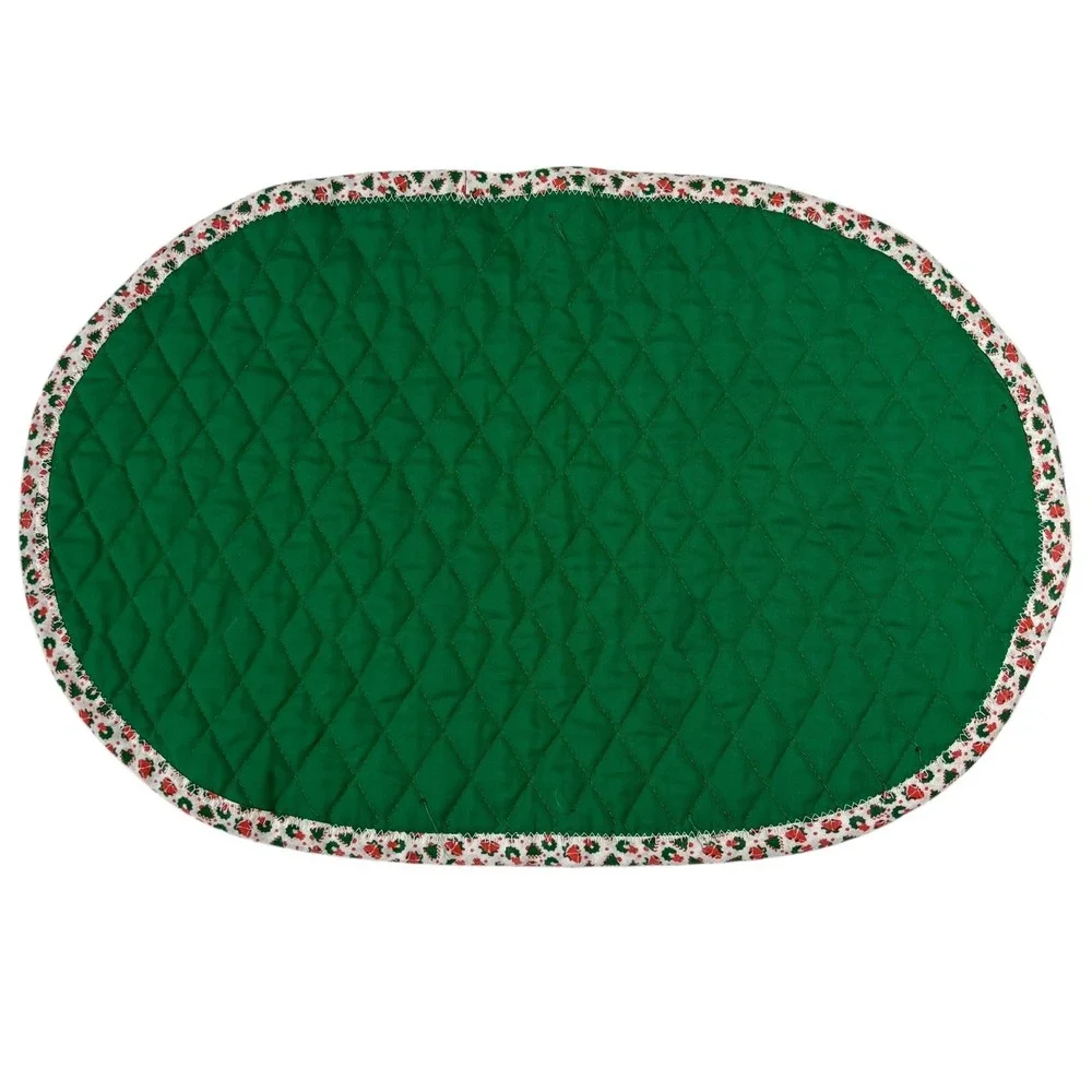 Vintage Christmas Holly Table Runner and‎ Placemat Set Quilted Holiday Décor